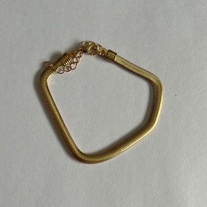 gold bracelet